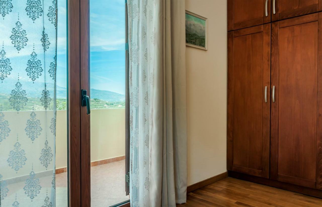 Bliss House Villa Plaka  Esterno foto